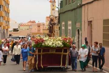 Misa, procesión y desfile de ganado en La Pardilla (Foto Francisco Javier Santana)